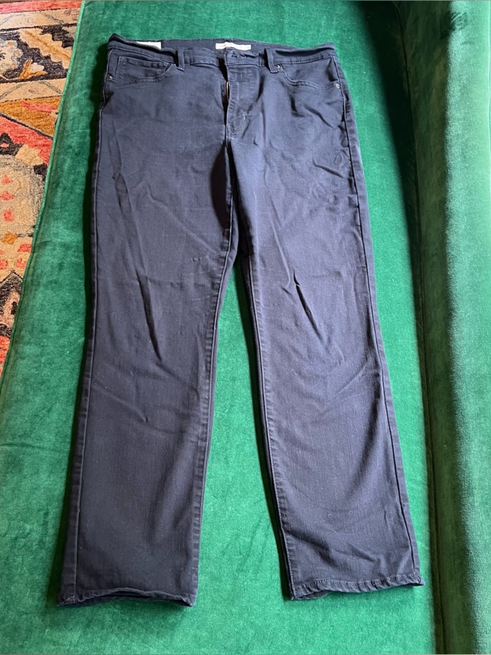 Levi’s 724 high rise straight leg 33" waist